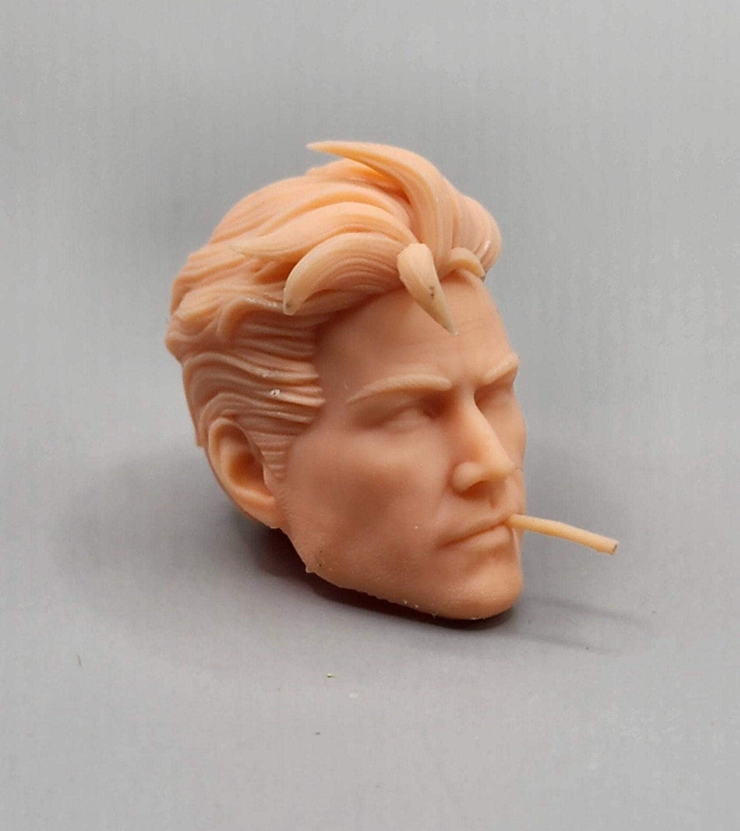 Constantine with cigarette - 1/12 scale
