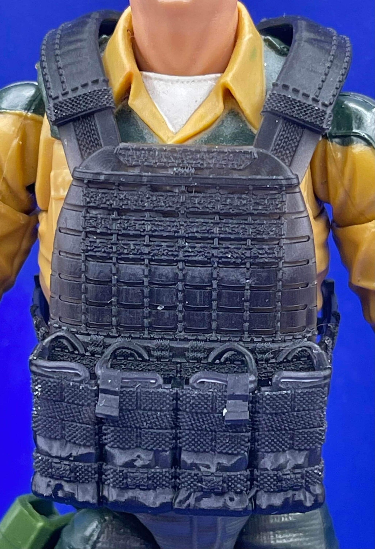 Tactical vest with ar-15 and 5 mags - 1/12 scale