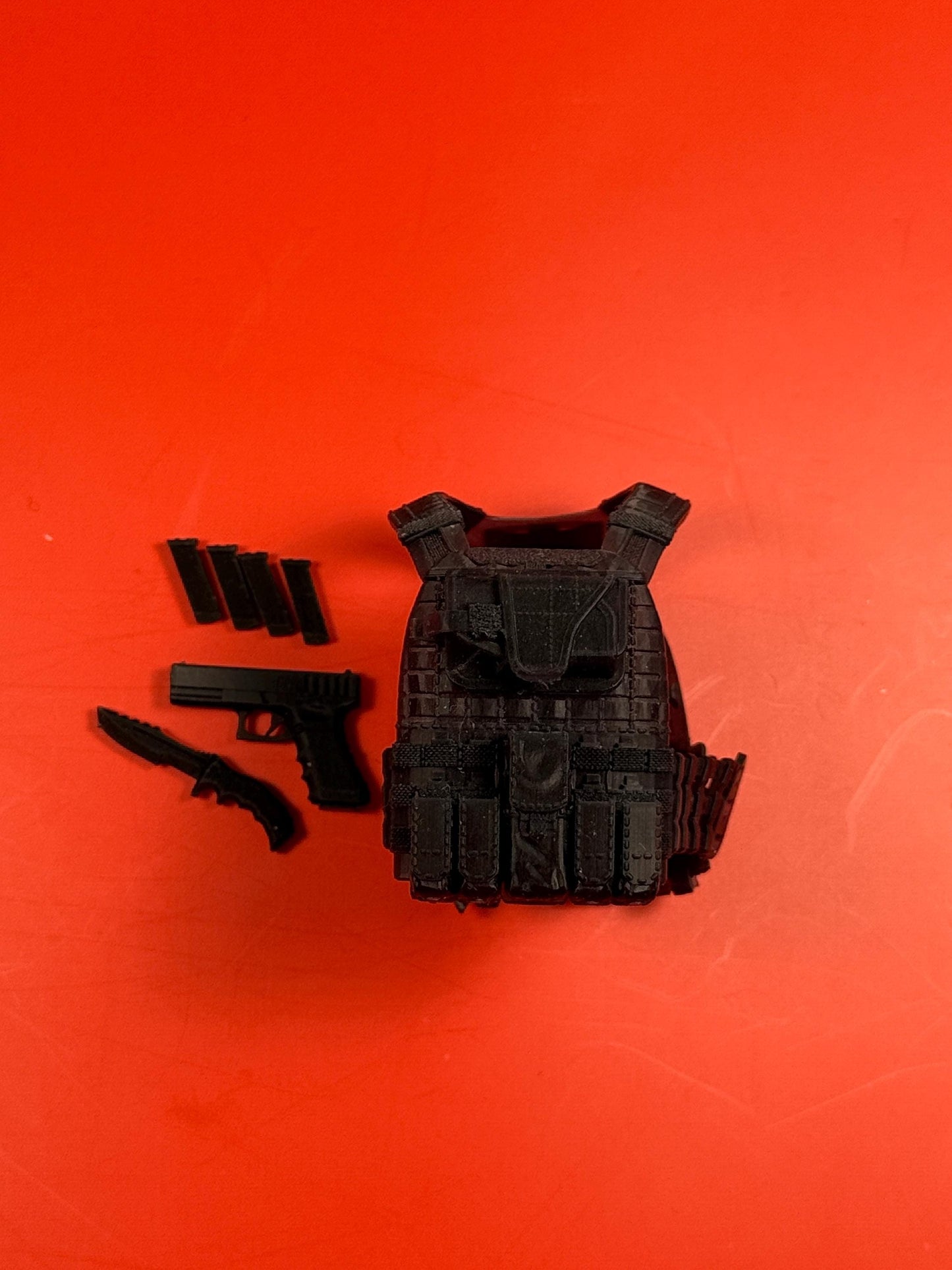 Voltar Vest loadout 1:10 scale - vest, handgun, 4 pistol mags, and knife