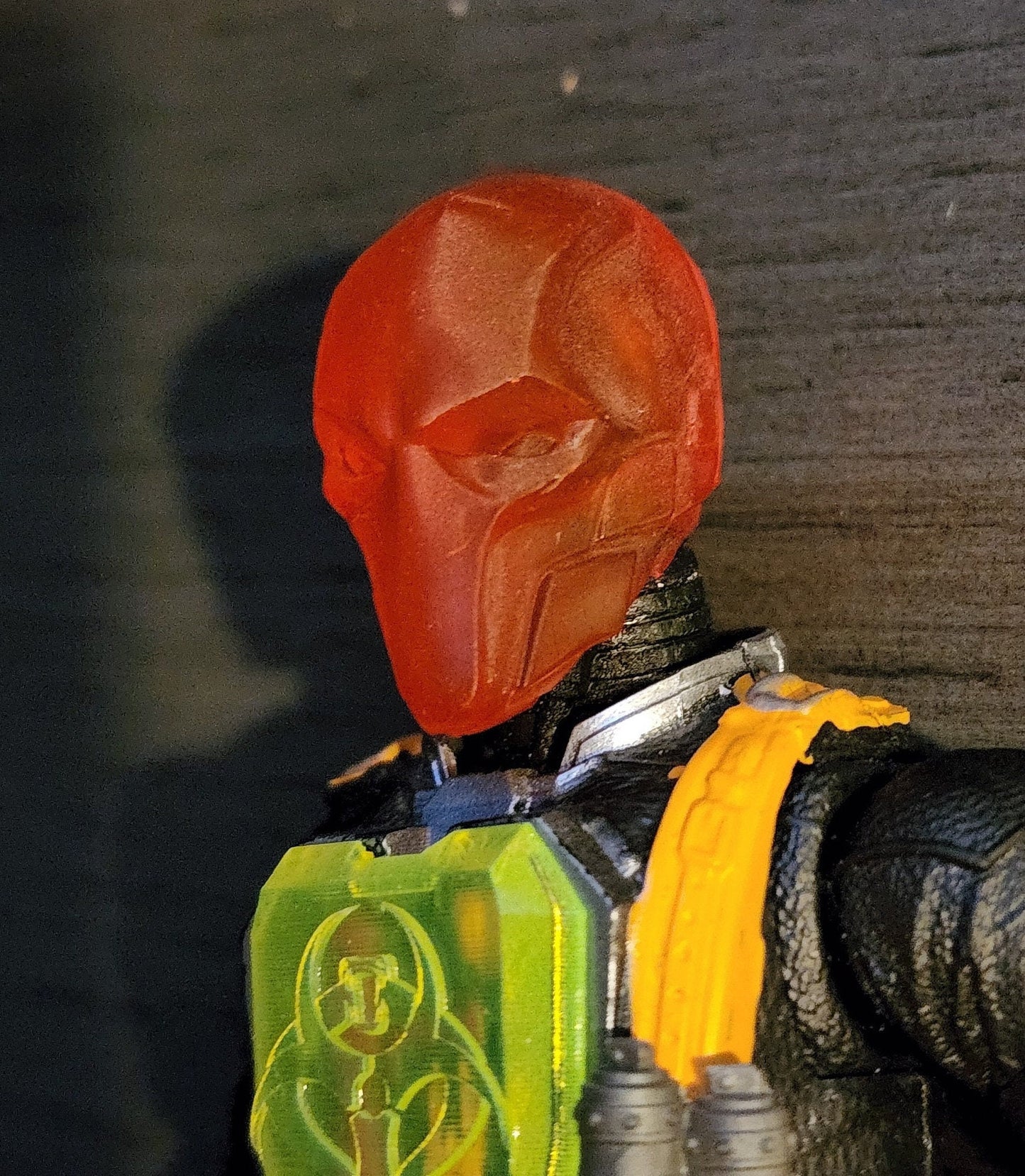 Deathstroke Transparent Orange Head - 1:12 scale