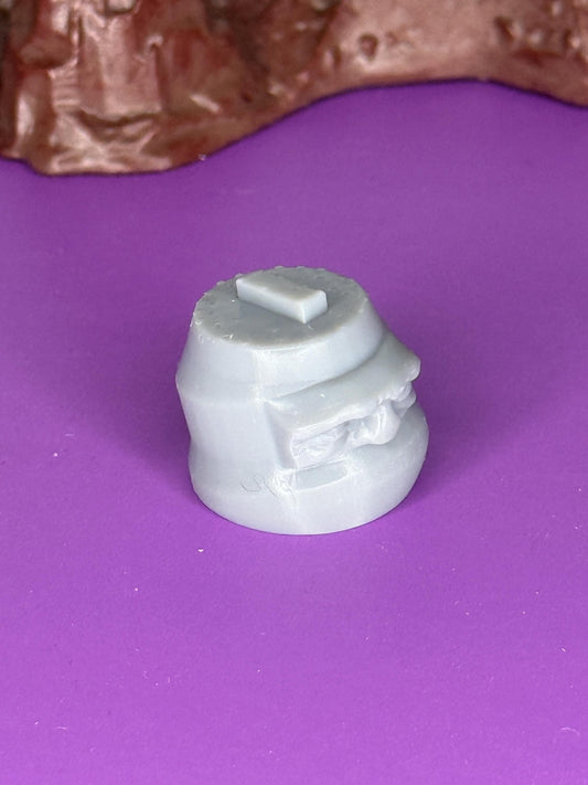 Bishop Kaelan Firebringer, knight helmet and head plug - Mythic Legions 1.0