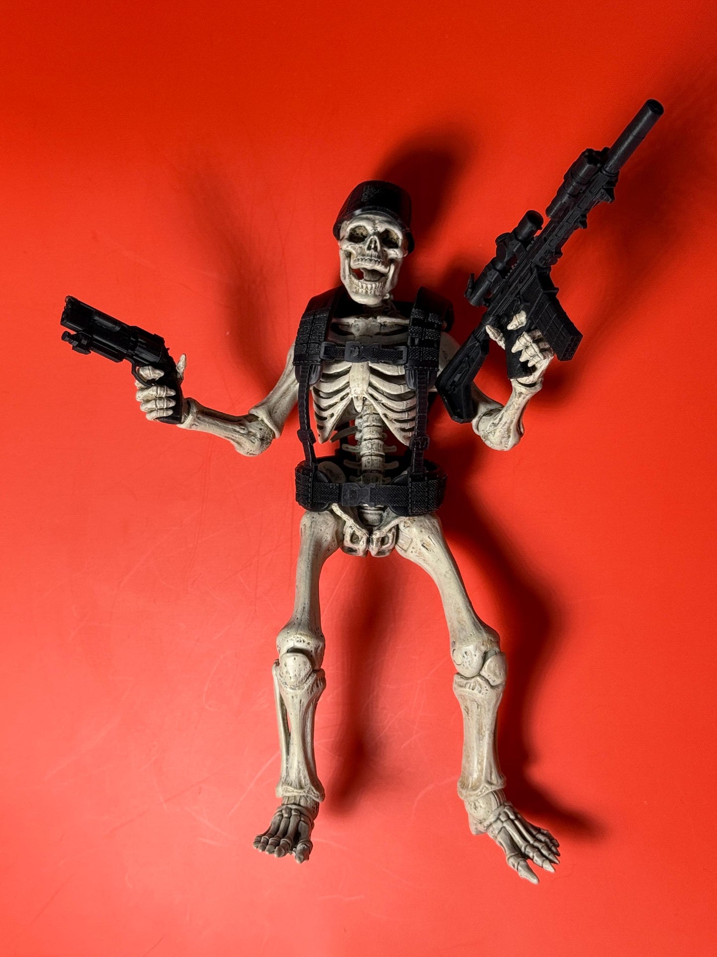 Kismet’s Hand Gun - 1:10 scale