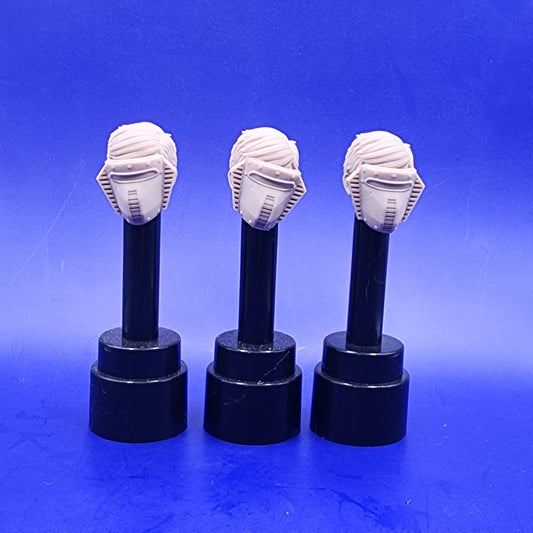 The Crimson Guard Fred's - 1 random head, 3 different variations - 1/12 scale