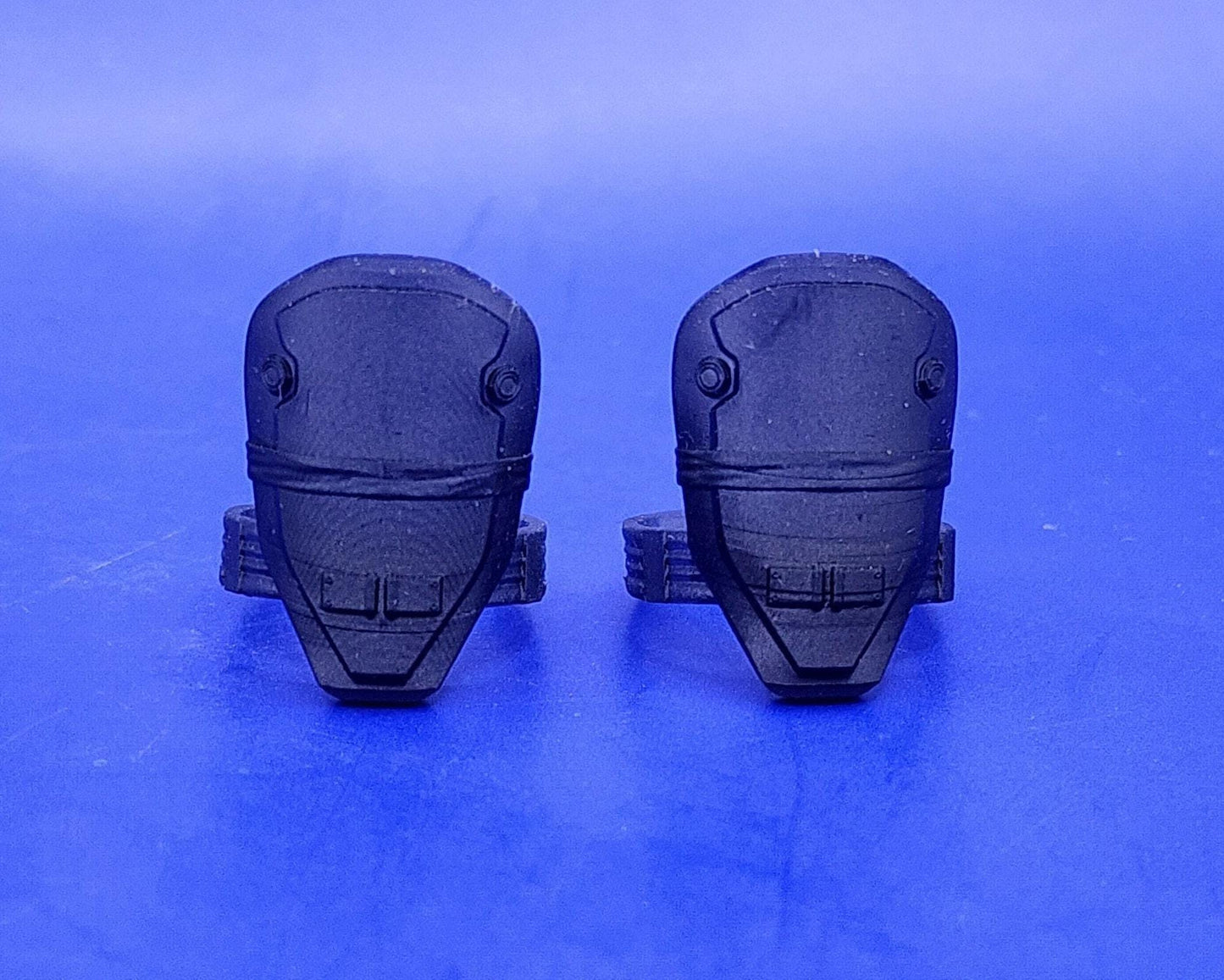 Heavy Armored Shoulder Pads - 1:12 scale