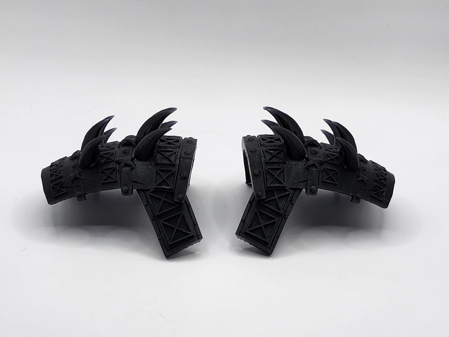 Oni Spiked Shoulder Pads - Mythic Legions Ogre
