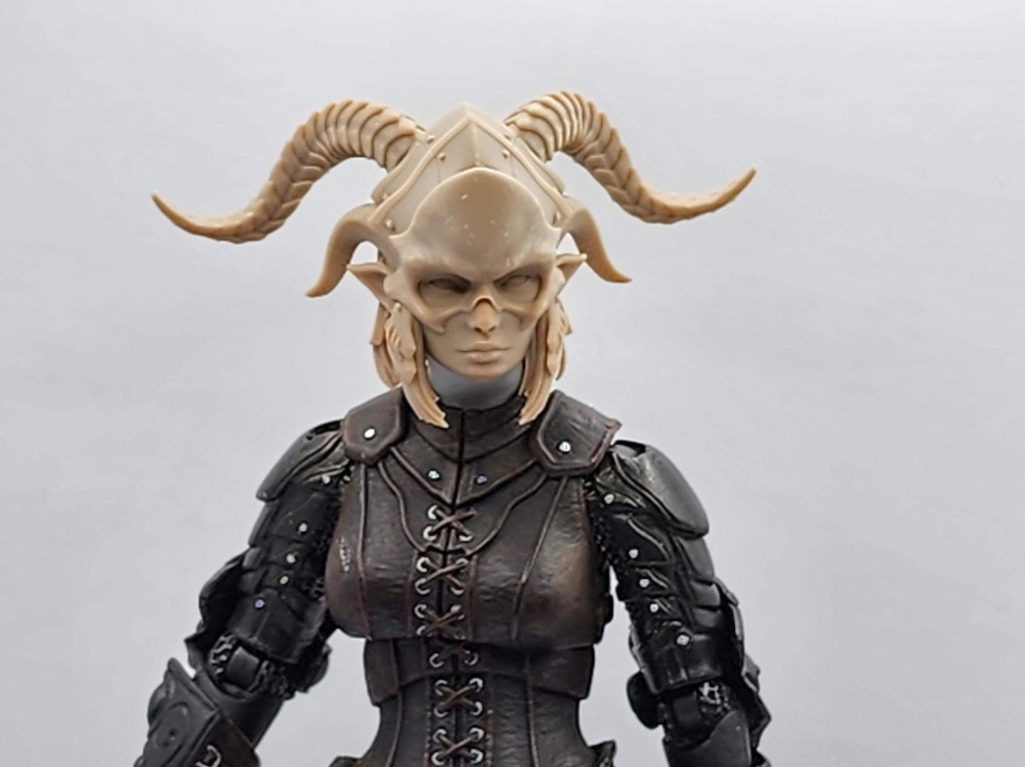 Morvaine gravewhisper - female necromancer head - Mythic Legions 2.0