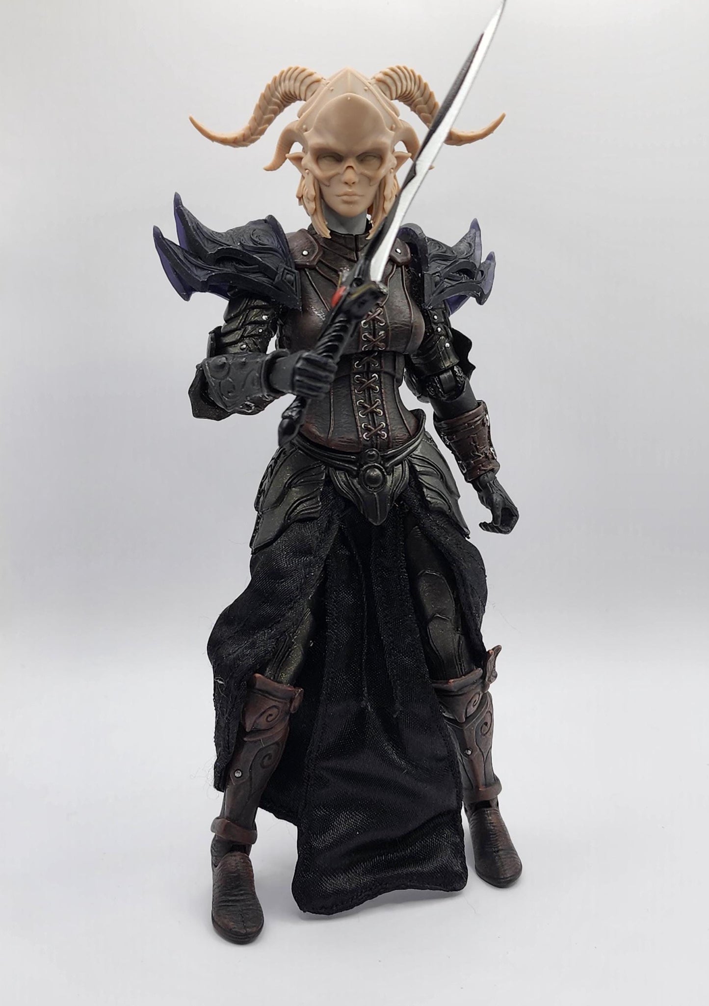 Priestess of Pain Pauldrons - Mythic Legions 2.0