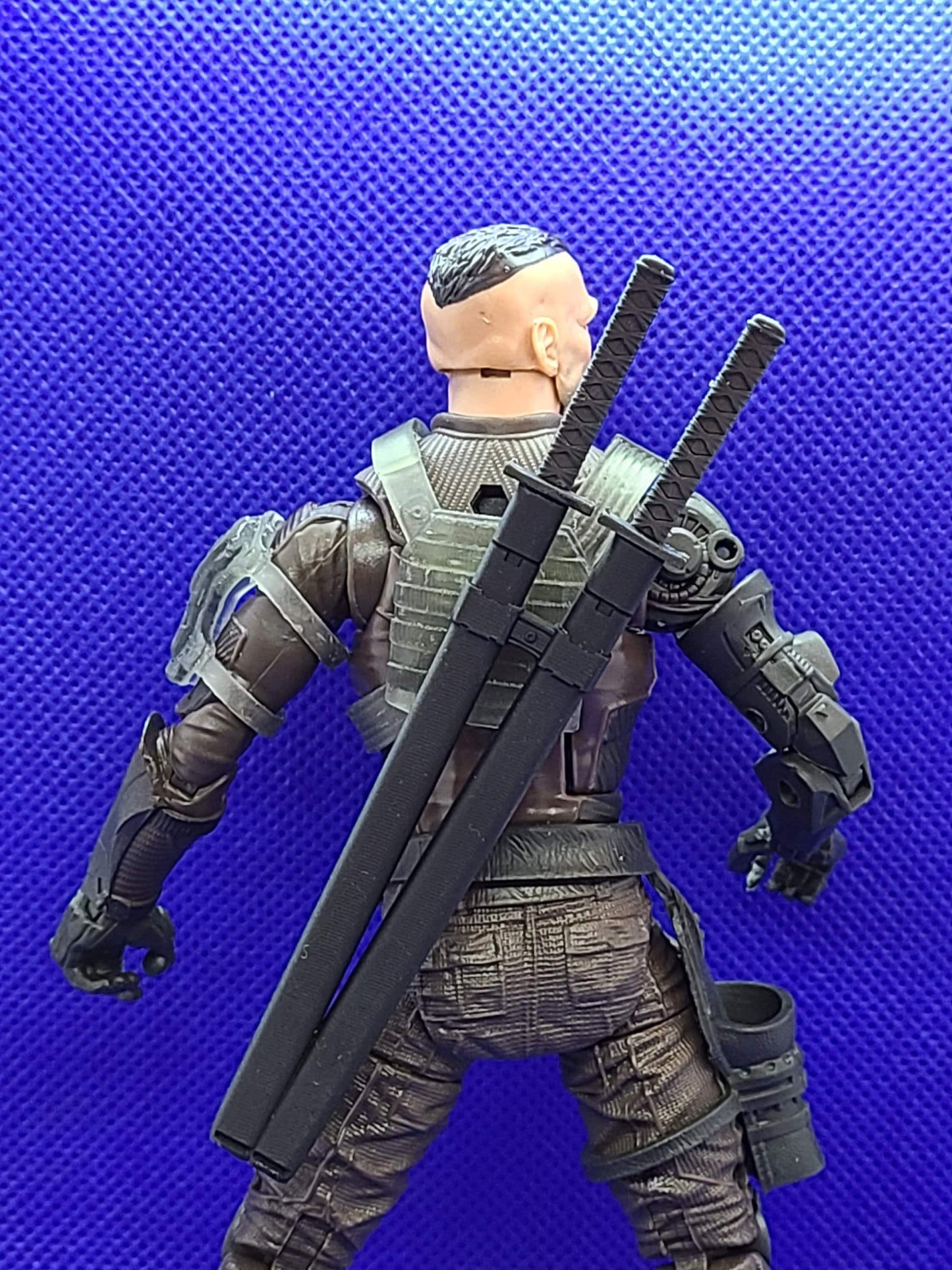 Armored Bandolier Vest with Sword/Scabbard - 1/12 Scale