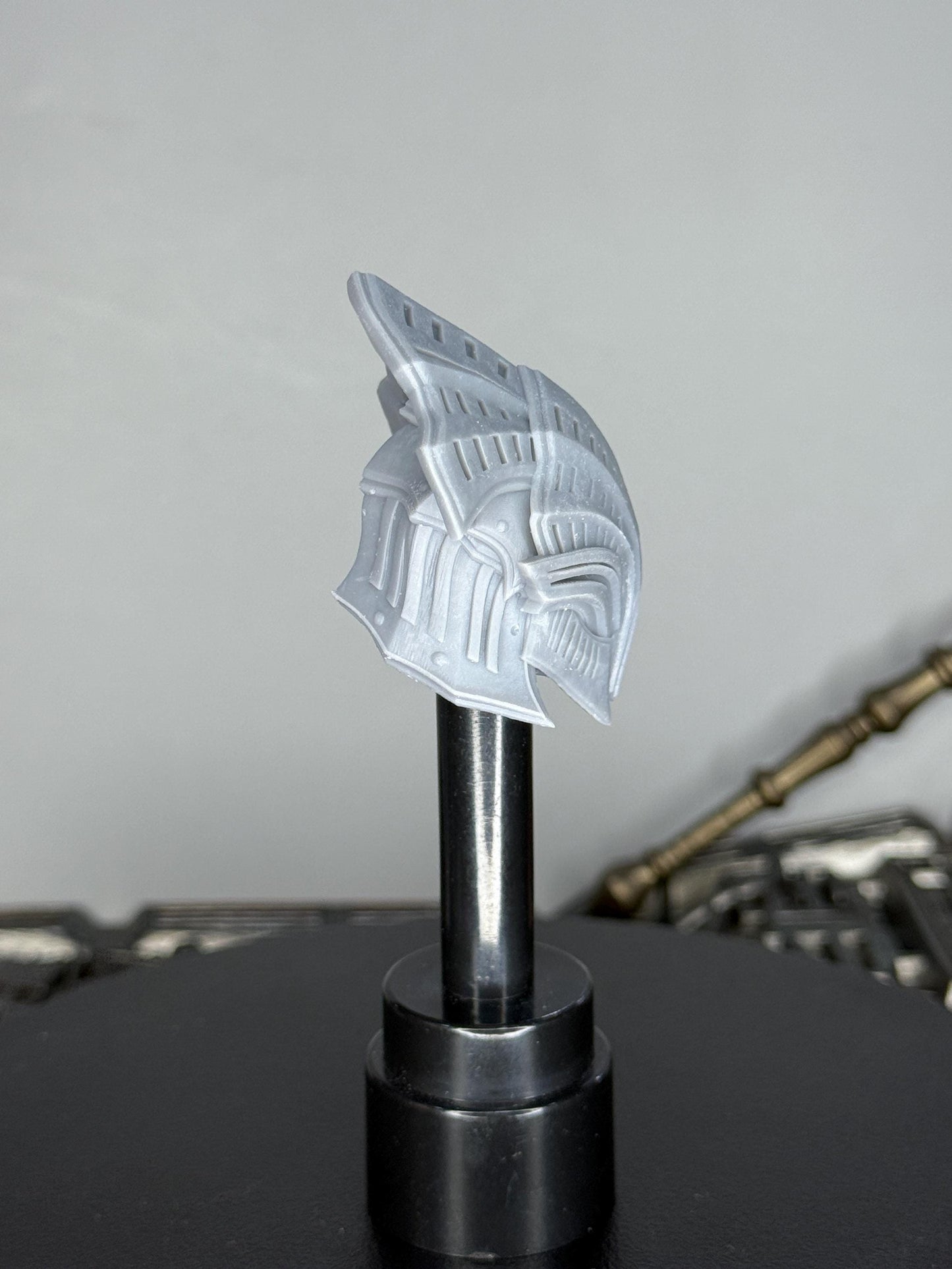 Unpainted Knight of the Veil Walkers, knight head - Mythic legions 1.0