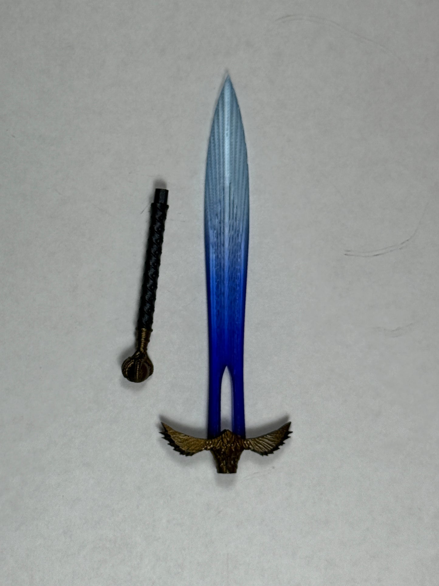 The Ice Sapphire Phoenix Blade - Mythic Legions