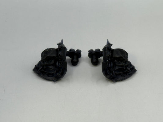 Skulls of Death Pauldrons - Mythic Legions 2.0