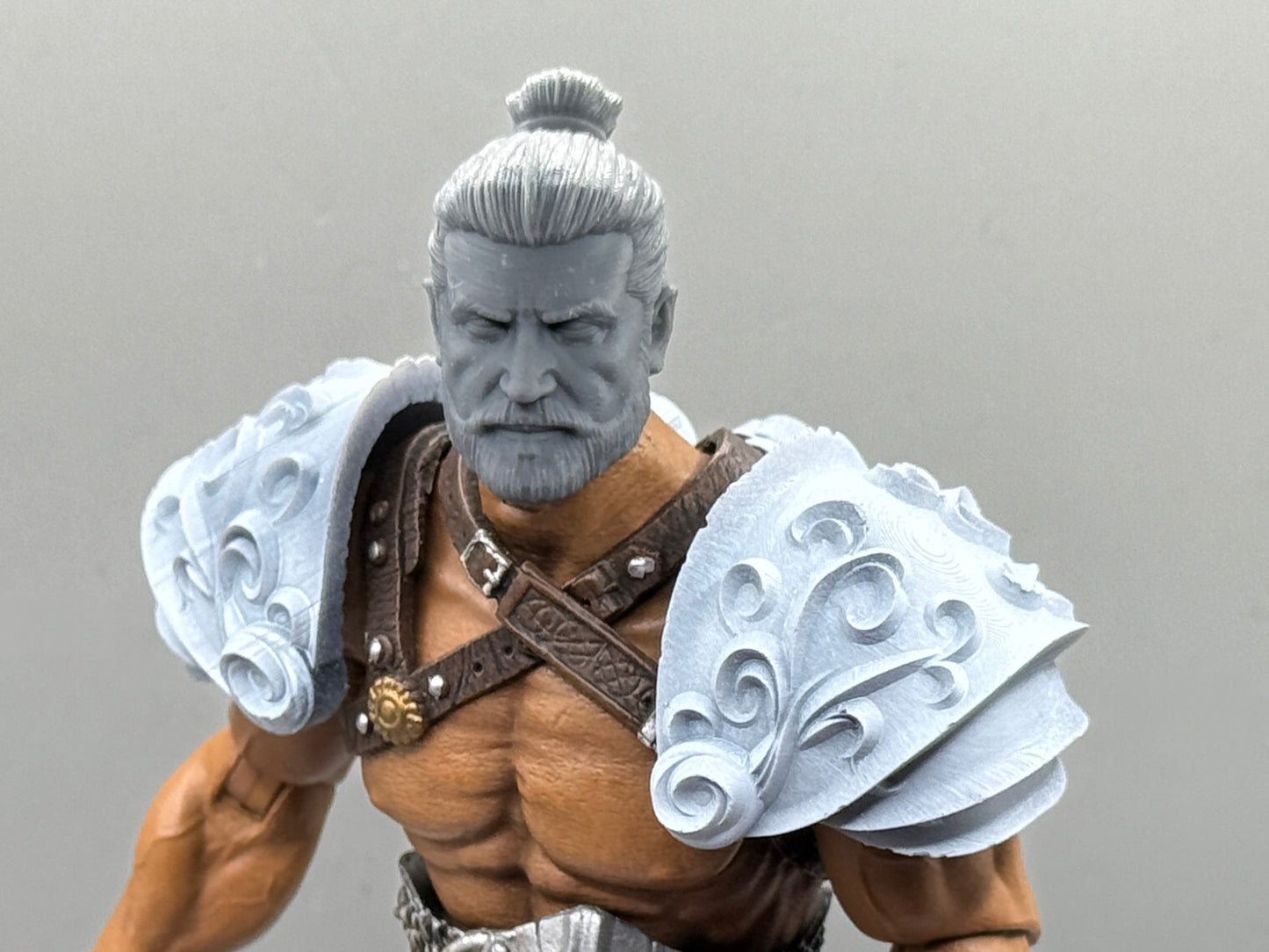 Ornate Decorated Plate Pauldrons - Mythic Legions 1.0