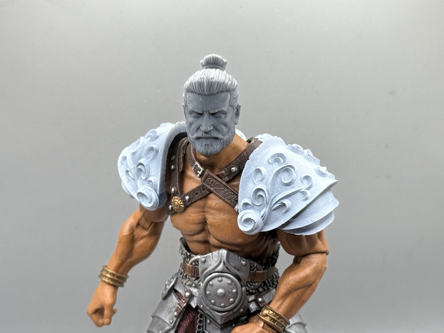 Ornate Decorated Plate Pauldrons - Mythic Legions 1.0