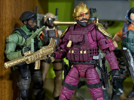 Voltar Rifle and Backpack with Walkie talkie - 1:12 Scale unpainted