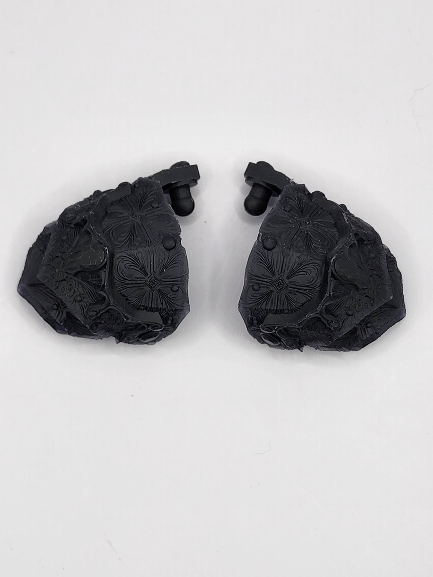 The Knight King's Pauldrons - for Mythic Legions 1.0