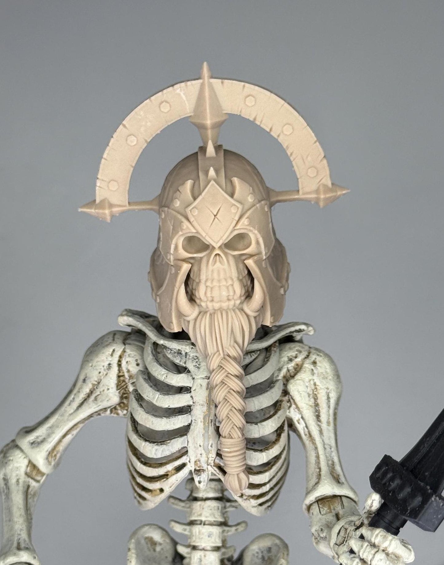 Lurg Skullsmash the Unlucky, orc skull head - Mythic legions 1.0