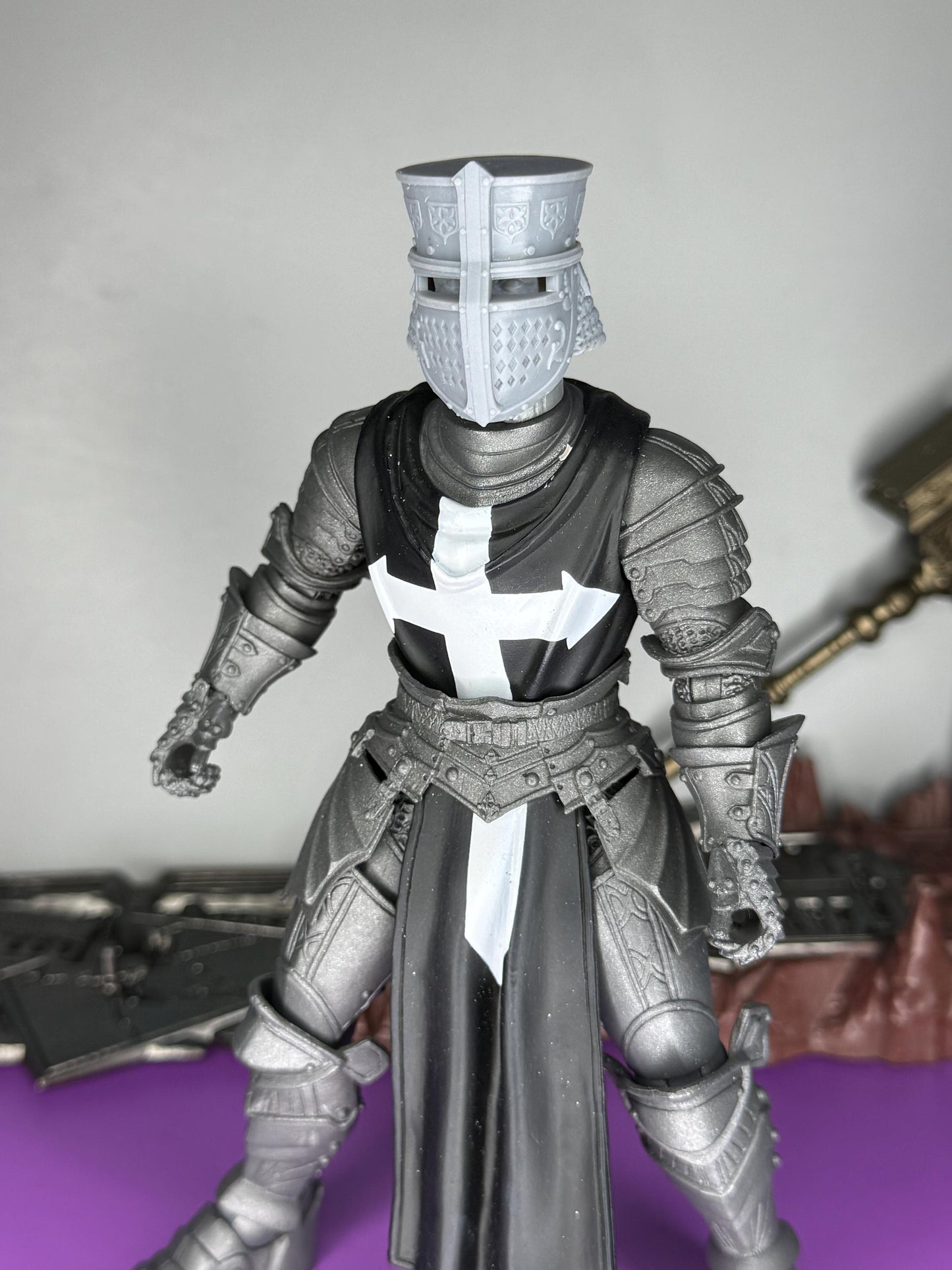 Sir Roland Stormrider, crusader knight helmet and head plug – Mythic Legions 1.0