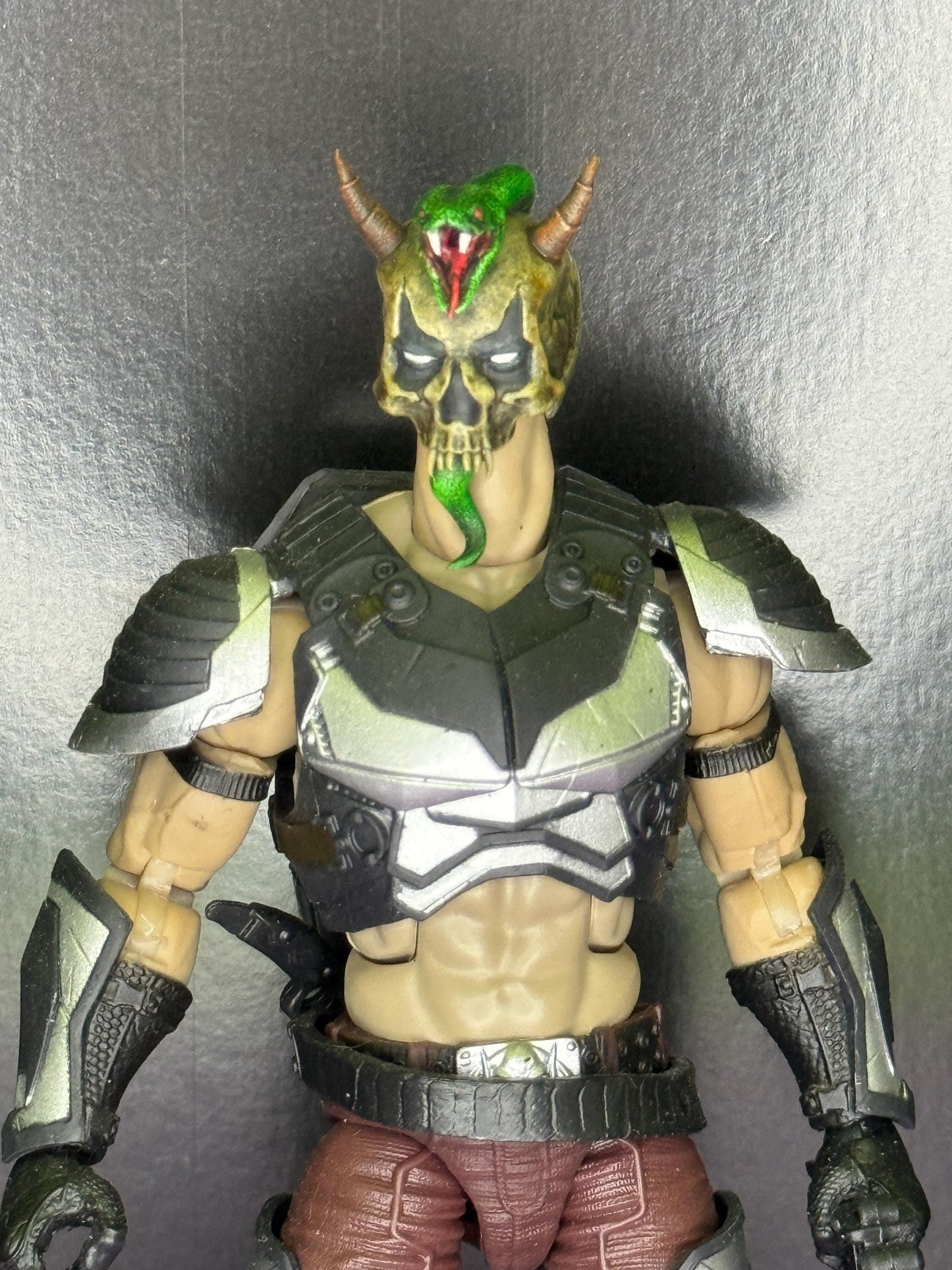 Painted Zartan Dreadnok logo without lower jaw head - 1/12 scale
