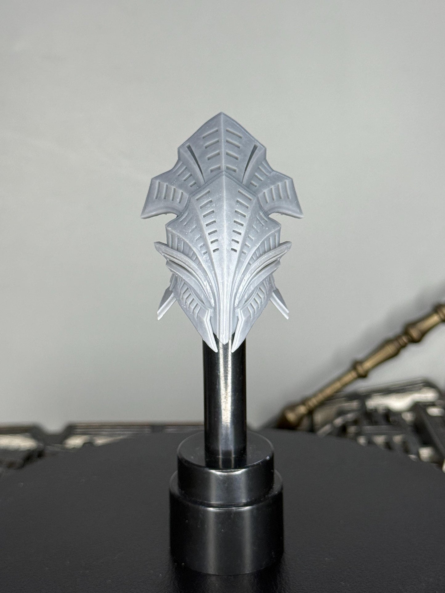 Unpainted Knight of the Veil Walkers, knight head - Mythic legions 1.0