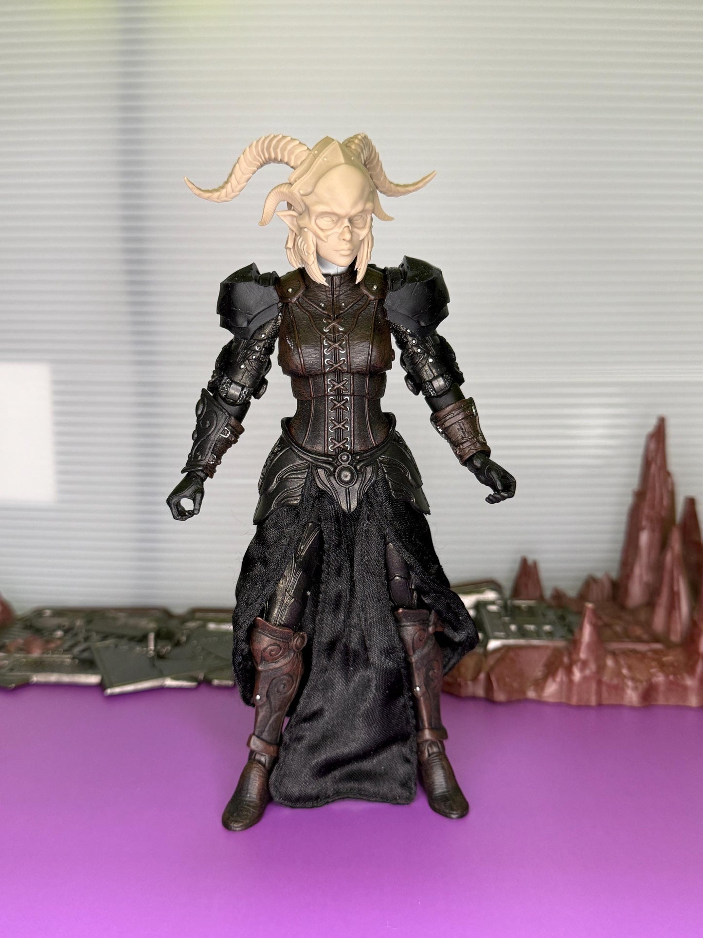 Small Plate Shoulder Pads - Mythic legions 2.0
