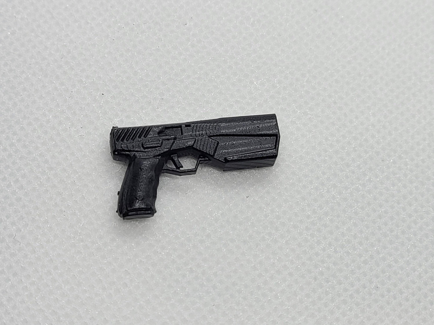Pair of maxim 9 handguns (2) - 1/12 scale