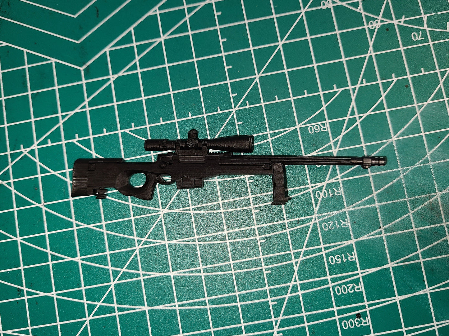 Scaled Sniper Rifle with Bipod and Scope - 1/12 scale