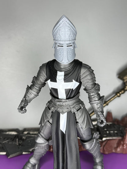 Bishop Kaelan Firebringer, knight helmet and head plug - Mythic Legions 1.0