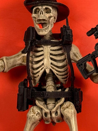 Web Gear with 2 rifle clips, handgun and 2 clips, walkie talkie, knife - 3D printed loadout 1:10