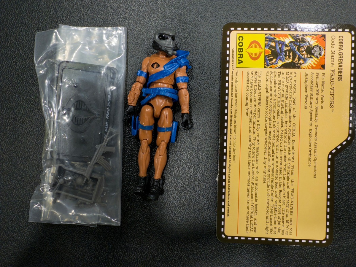 2013 GI Joe Joecon Frag Viper with file card0