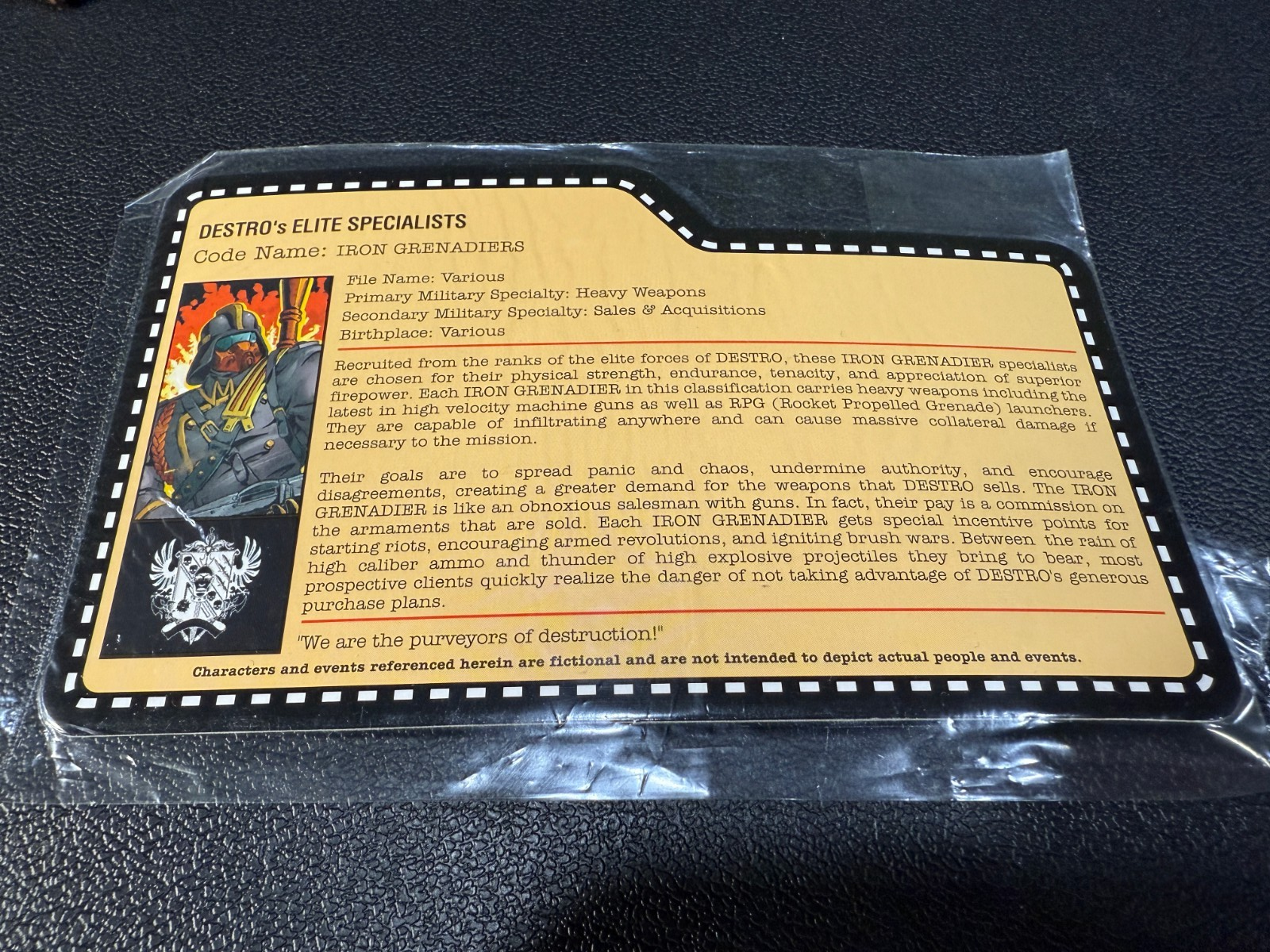 GI Joe JoeCon 2012 Iron Grenadier Elite Specialist Complete with file card3