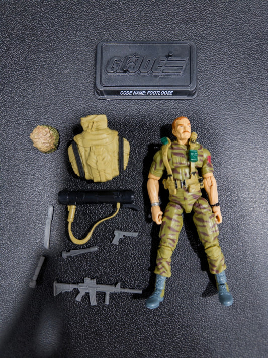 2012 GI Joe Joe Club exclusive Footloose with file card1