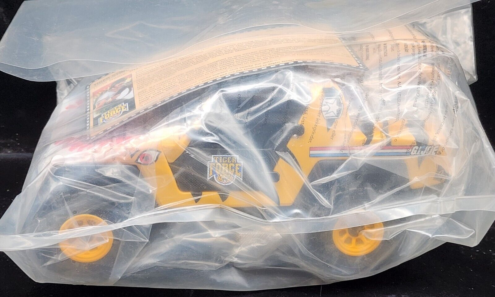 GI Joe Con JoeCon 2015 Tiger Sting with Bazooka0