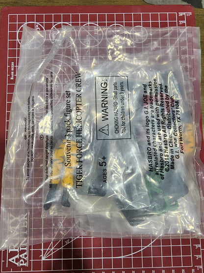 GI Joe Joe Con 2015 Tiger Force Helicopter Crew Unopened0