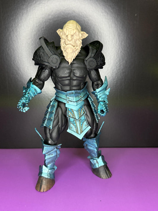 Ornate Plate Mail shoulder pads - Mythic Legions 1.0