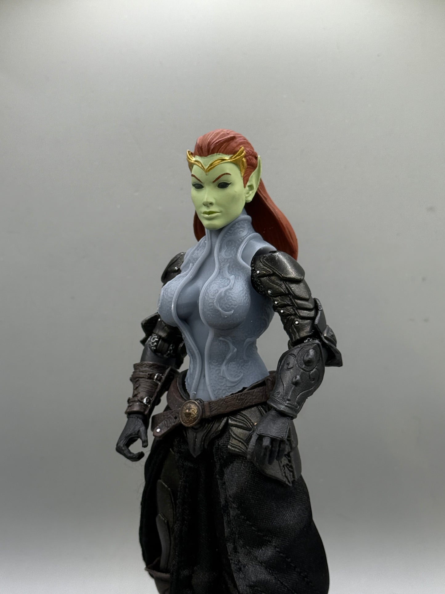 Mage SHORT NECK Female Torso - Mythic Legions 2.0