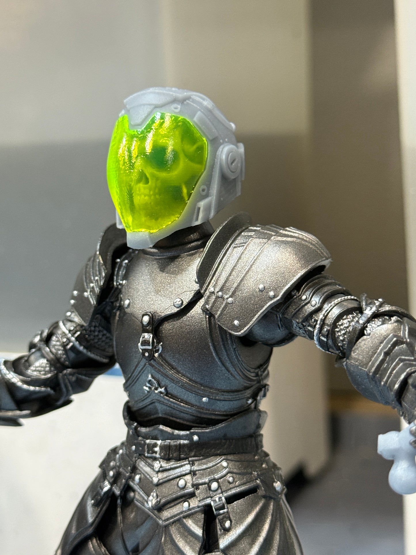 Skull Trooper Head with Green Visor LIMITED (unpainted)