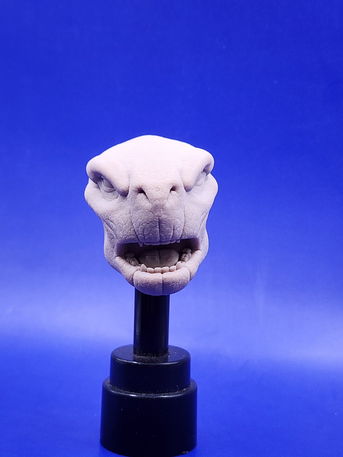 Ben 10 Humungousaur unpainted - Cosmic Legions Kraggnar Bodies