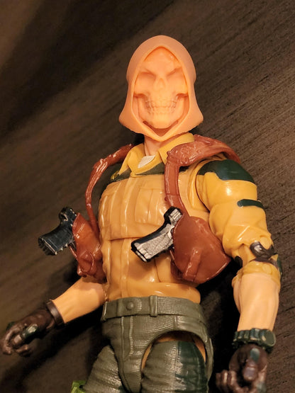 Shoulder harness with dual holsters and guns - 1/12 scale
