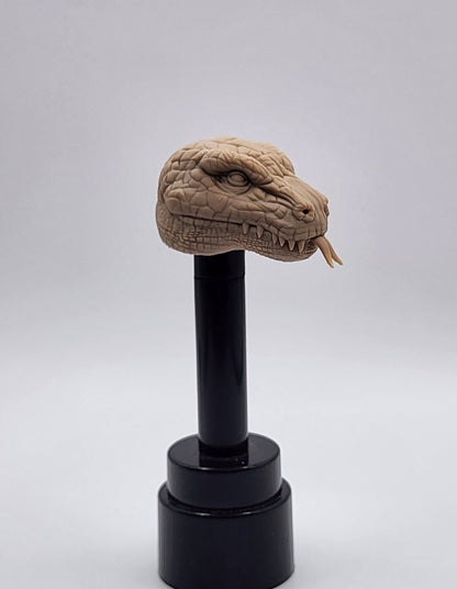 Ssssthalrok Sssswampshadow, snake head – Mythic Legions 1.0 scale